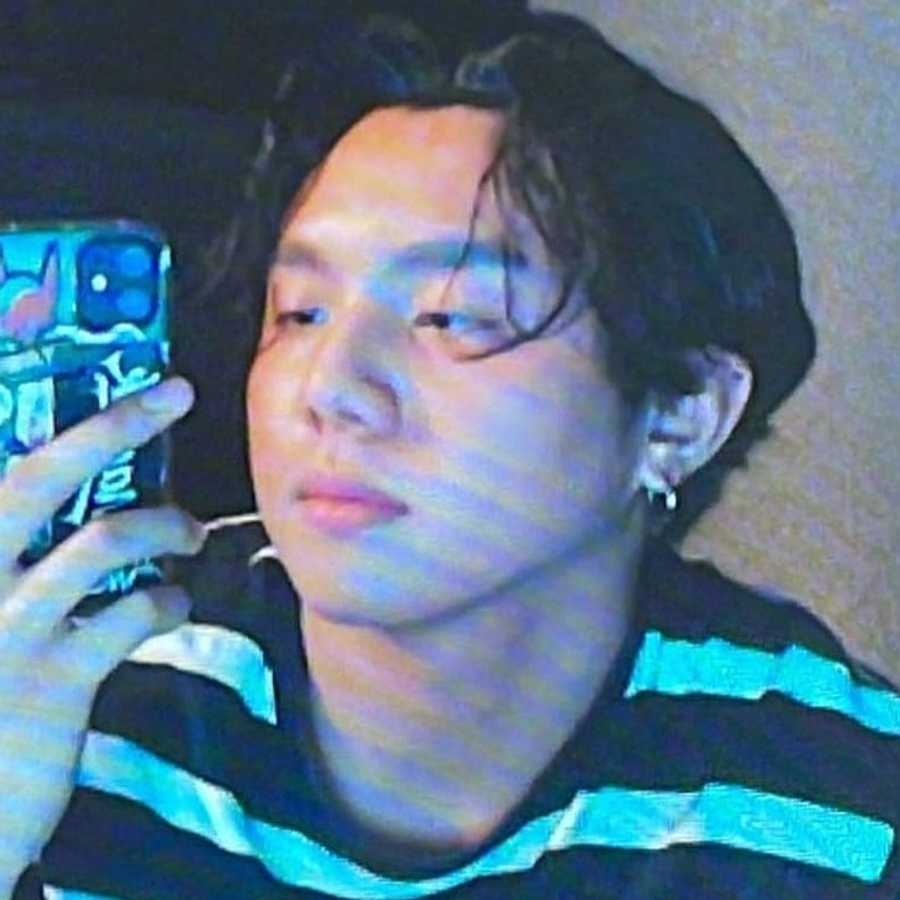 Zack Tabudlo, 22 (Artista de Multimedia)