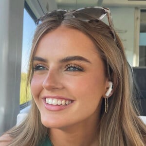 Zara Deasy, 22 (TikTok Star)