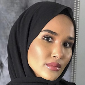 Zeinah Nur, 31 (YouTube Star)