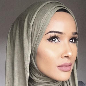 Zeinah Nur, 31 (YouTube Star)