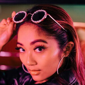 Zelina Luz Roxas, 27 (Instagram Star)