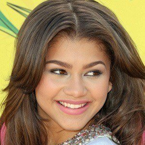 Zendaya (TV Actress) - Age, Birthday, Bio, Facts, Family, Net Worth