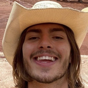 Zeussurtiktok, 23 (TikToker)