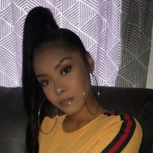 Znuie, 24 (Cantante pop)