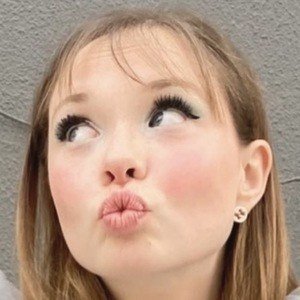 Zoe Colletti image 2