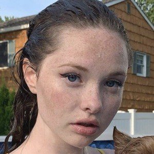 Zoe Colletti image 5