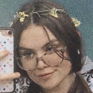 Zoe Dondero, 21 (TikToker)