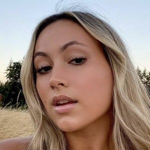 Zoe Ferguson image 8