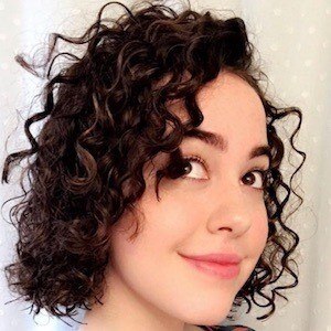 Zoe Herdt image 3