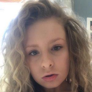 Zoe Hunter image 8