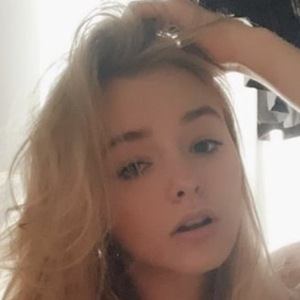 Zoe LaVerne, 24 (Звезда Тиктока)