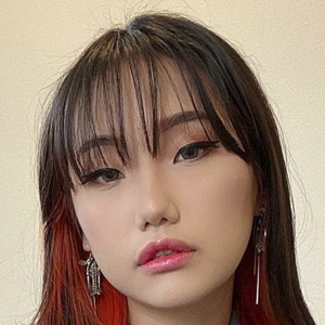 Zoe Lee, 34 (TikTok Star)