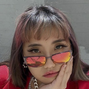Zoe Lee, 34 (TikTok Star)