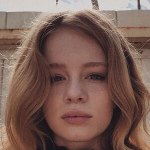 Zoe Saip image 15