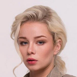 Zoe Saip image 4
