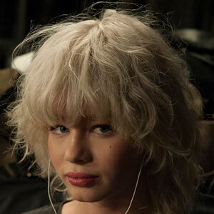 Zoe Saip image 7