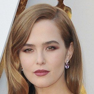 Zoey Deutch, 30 (Actriz de Cine)