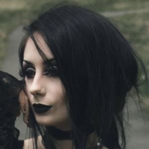 Zoie Campbell image 5