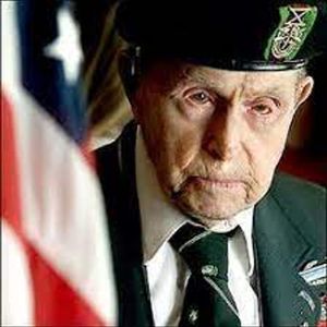 Aaron Bank (1902 - 2004) (戰爭英雄)