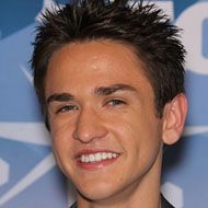 Aaron Kelly, 32 (Country Zanger)