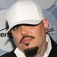 A.B. Quintanilla III, 60 (世界音乐歌手)