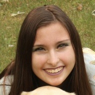 Abbey Karnes, 22 (TikTok明星)