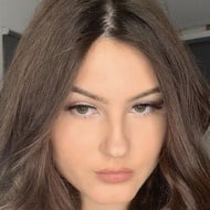 Abbie Kirkman, 24 (TikTok Star)