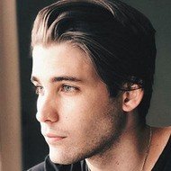 Abdiel Larralde, 29 (世界音乐歌手)