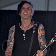 Acey Slade, 49 (Guitarrista)