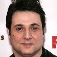 Adam Ferrara, 59 (Comediante)