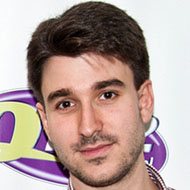 Adam Met, 35 (Bassist)