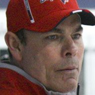 Adam Oates, 61 (曲棍球运动员)