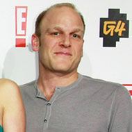 Adam Sessler, 52 (電視節目主持人)