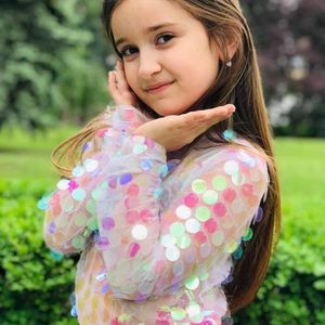 Adela Bors, 11 (舞蹈家)