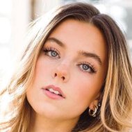 Adrienne Jane Davis, 20 (YouTube Star)