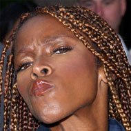 Adrienne-Joi Johnson, 62 (电视女演员)