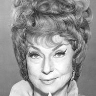 Agnes Moorehead (1900 - 1974) (電影女演員)