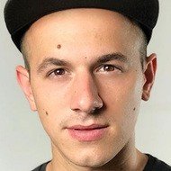 Agus Battioni, 32 (Comedian)