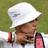Aida Roman, 37 (Arqueiro)