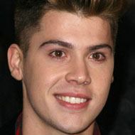 Aiden Grimshaw, 33 (Popsänger)