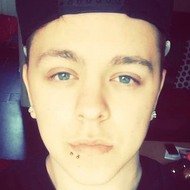 Aiden Hancock, 26 (流行歌手)