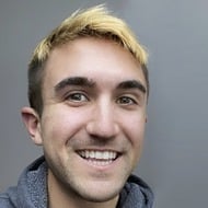 AJ Correia, 32 (YouTube明星)