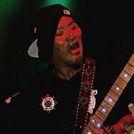 Akira Takasaki, 64 (吉他手)