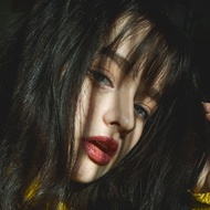 Akvinv, 30 (Instagram Star)