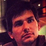 Alan Estrada, 44 (Bühnenschauspieler)