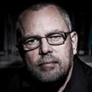 Alan Gibbons, 72 (Autor de Libros para Niños)