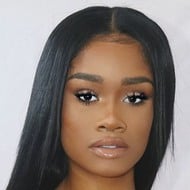 Alana Walker, 26 (Instagram Star)