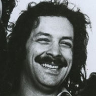 Albert Bouchard, 78 (Baterista)