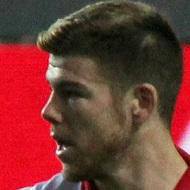 Alberto Moreno, 33 (足球運動員)