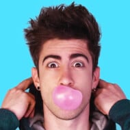 Alejo Igoa, 27 (YouTube明星)